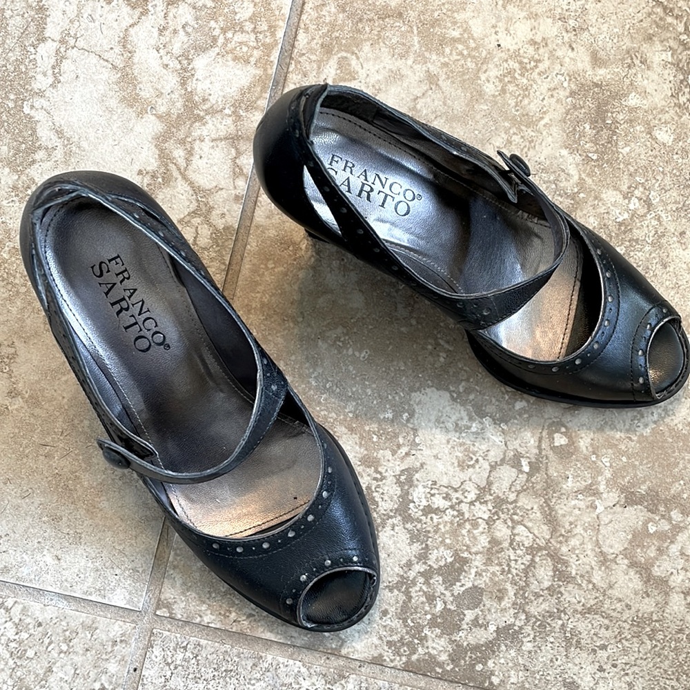 Franco Sarto wedges